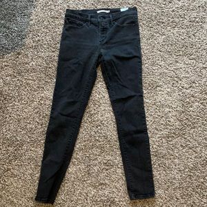 Women’s Levi’s shaping skinny jeans